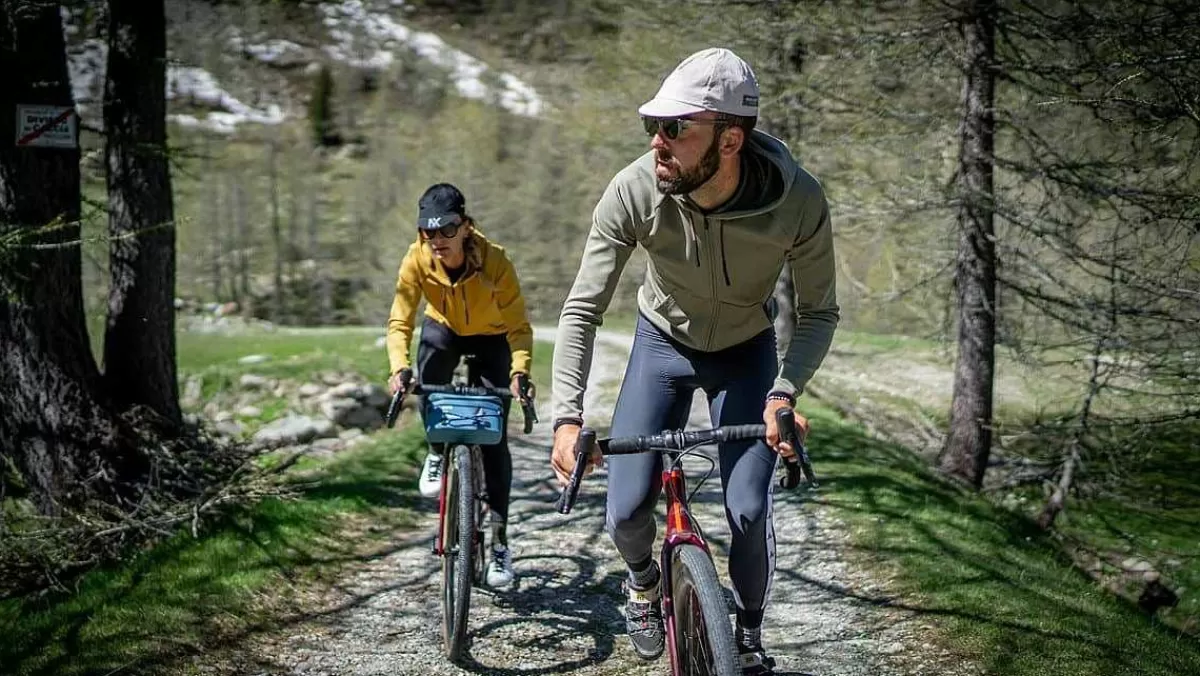 Sale Cafe Du Cycliste Cycling Cap Velvet Beige